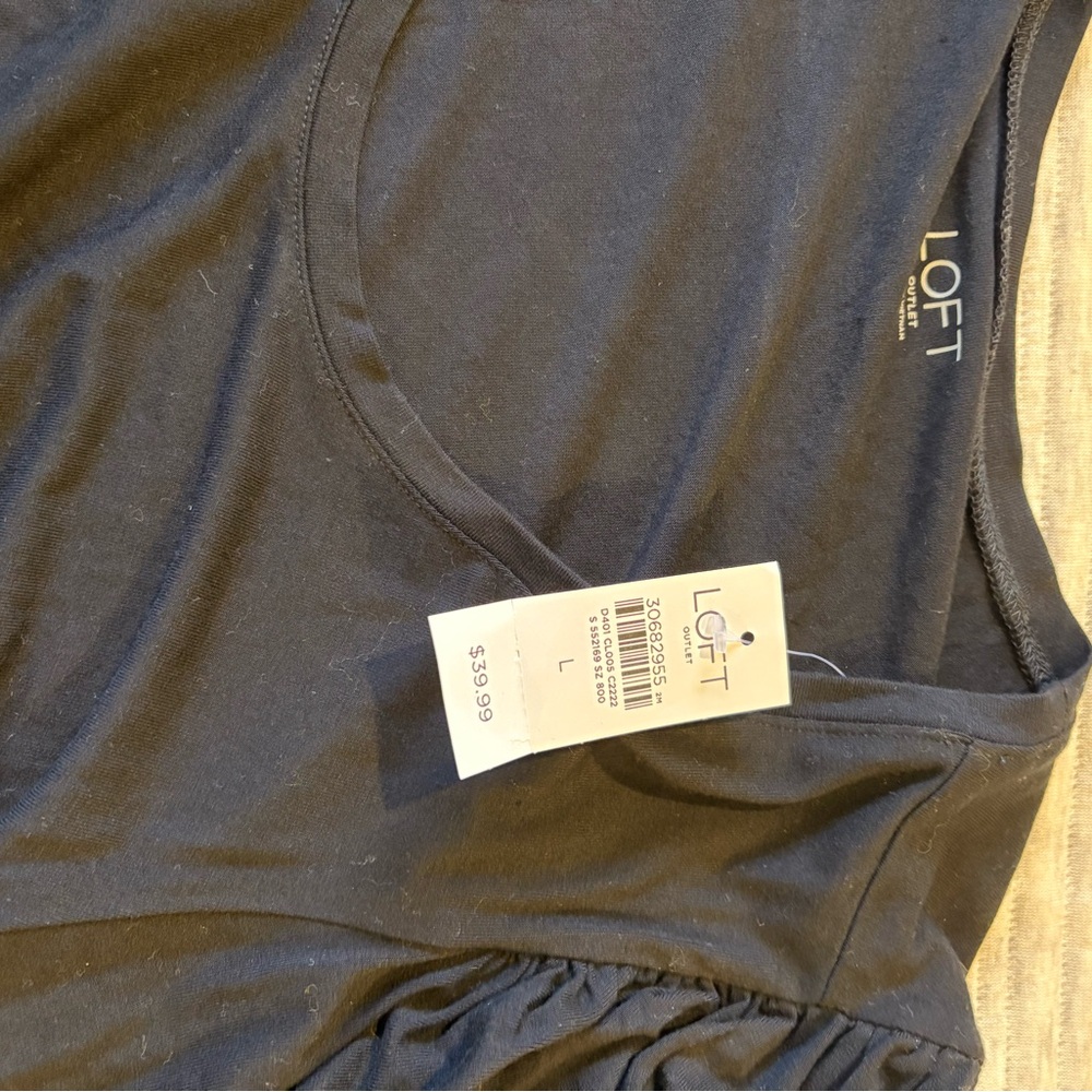 LOFT Charcoal Short Sleeve Tee